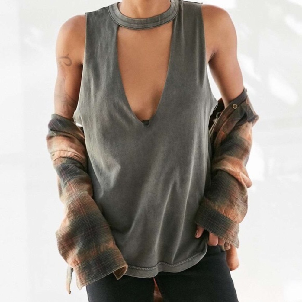 UO Silence + Noise Florence Cut Out Muscle Tank